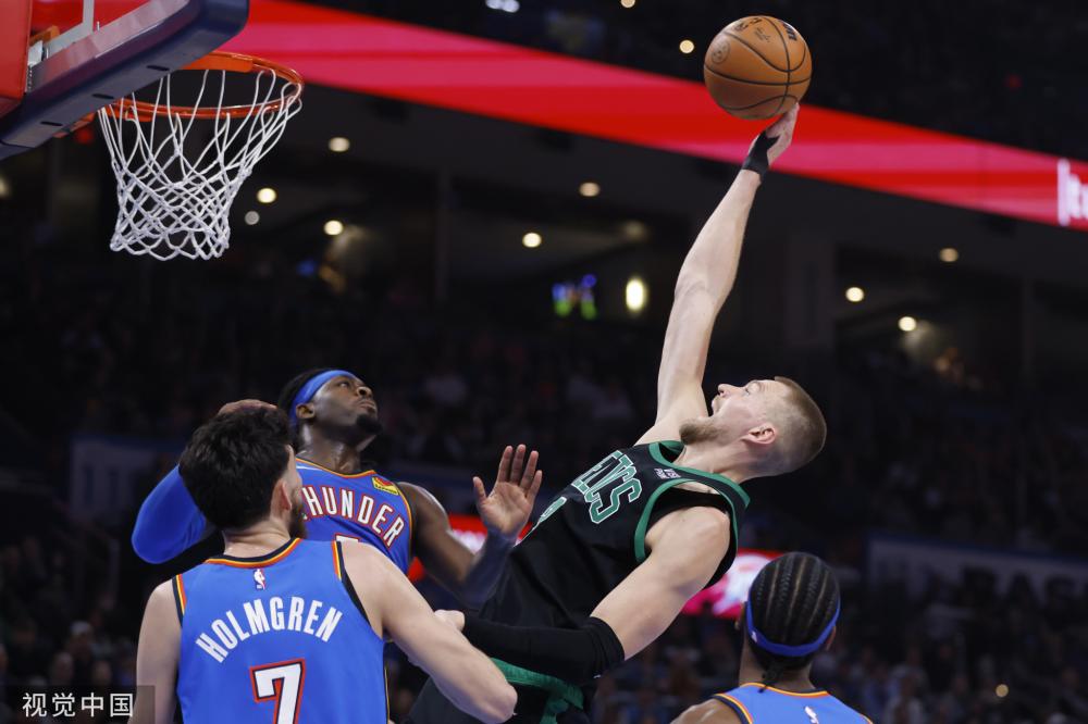 在此基础上 在此基础上